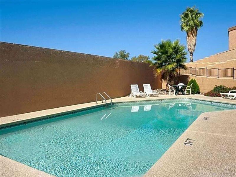 Knights Inn Tucson D.M.A.F Area Extérieur photo