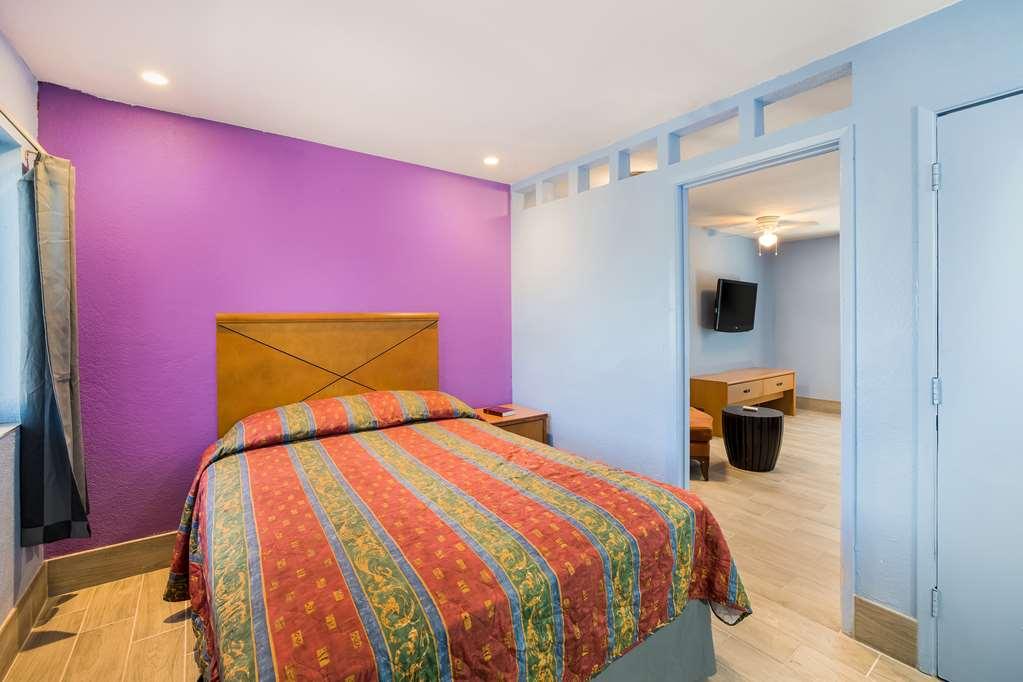 Knights Inn Tucson D.M.A.F Area Chambre photo